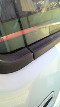 運転席の窓のゴム交換費用 １５年以上乗っている日産車の運 Yahoo 知恵袋