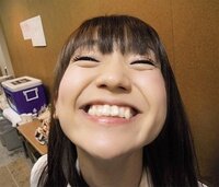 男子大学生です この歯並びどう思いますか 八重歯のせいで中心がずれてます Yahoo 知恵袋