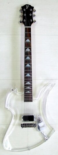 アクリルギター　 グレコ!!!!　　hideモデル!! XJAPANのhideモデルとして透明（クリア）のギターが販