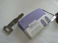 １６年式パッソの電子カードキーについてです 中古で２年前に購入しました Yahoo 知恵袋