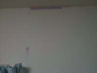 家を建てて 半年で写真のようなシミが壁にできました その後壁紙をはりかえたのです 教えて 住まいの先生 Yahoo 不動産