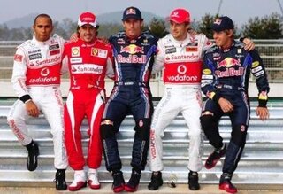 現役のｆ１レーサーてエヤトン セナに近いドライバーは誰ですか Yahoo 知恵袋