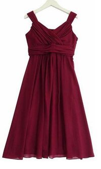 30代前半独身ですが こちらのボルドーのドレスはどうでしょうか 今後のこ Yahoo 知恵袋