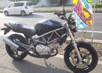 このVTR250の年式を教えてください - 写真から年式が分かる方よろしく... - Yahoo!知恵袋