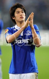 内田篤人選手のことをどう思っていますか サッカー面でも 私生活面 Yahoo 知恵袋