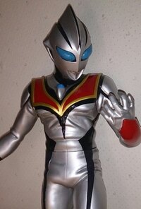 このウルトラマンの名前がわかる方 教えてください 左足の裏には 1996円 Yahoo 知恵袋