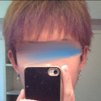 耳の位置が違う 自分は両耳たぶに1つずつピアスを開けていて 以前はロングピ Yahoo 知恵袋