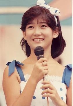 岡田有希子も可愛いオバサンですか いいえ おばさんになる前 Yahoo 知恵袋