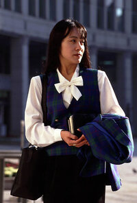 事務服 など 会社の制服 の足元は ストッキング それともハイ Yahoo 知恵袋