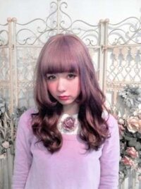 Amoちゃんのような髪型 髪色以外 を美容院でしてもらいたいので Yahoo 知恵袋