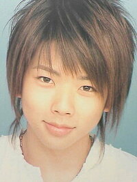 増田貴久くんの髪型にしたいと思います 写真みたいな髪型に Yahoo 知恵袋