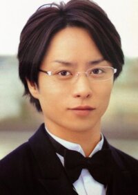 東川篤哉と中村佑介 謎解きはディナーのあとで の売上金を多くもらえるのは Yahoo 知恵袋