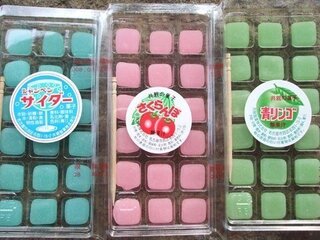 このお菓子の名前がわかりません 前に近所にあった駄菓子屋に売って Yahoo 知恵袋