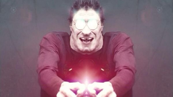 この左右対称の画像の元の画像を教えてください 確かハリーポッター Yahoo 知恵袋