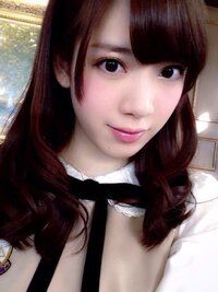 乃木坂46の西川七海さんは ブログの自撮りと普通の写真だとかなり顔が変わる Yahoo 知恵袋