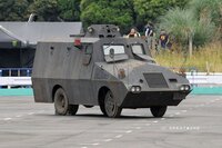 当店だけの限定モデル raiz 特型警備車 ミニカー - retrace.ai