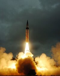 千本桜 の歌詞に登場する Icbm とは何ですか 教えて下さい Yahoo 知恵袋