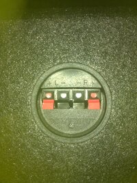 車の置型スピーカーなんですが 配線の繋ぎ方が分かりません Yahoo 知恵袋