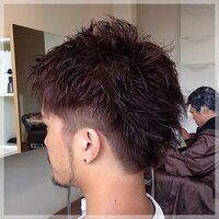 髪色を暗い赤茶色にしたいのですが その場合ブリーチは必要なのでしょうか それ Yahoo 知恵袋