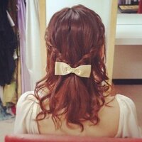 男の人に質問です ハーフアップのヘアアレンジしてる女子好きですか Yahoo 知恵袋