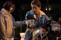 映画ホットロードの春山について 映画での春山の年齢は原作と Yahoo 知恵袋