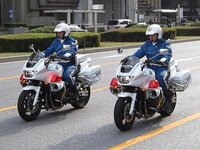 警察官が乗る白バイは何ccなんでしょうか 大型二輪の免許がなければ Yahoo 知恵袋