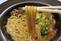 妻がすき焼きにうどん入れないんです すき焼きにうどんって普通です Yahoo 知恵袋