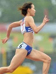 アジア大会で 女子陸上の福島千里選手の走る姿が美しすぎると 世界 Yahoo 知恵袋