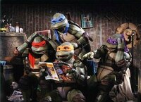 新しい実写のミュータントタートルズは不気味すぎると思いませんか？
http://www.turtles-movie.jp/

古いの方がかわいくて良かったと思います。 