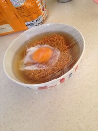 チキンラーメンって フタじゃなくてこんな風にラップしても良いんで Yahoo 知恵袋