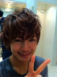 顔の輪郭がホームベース型 エラが張っている でイケメンの人 芸能人いますか Yahoo 知恵袋