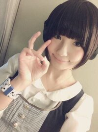 女性のウルフヘアーをしたいのですが 美容院に伝える術がないので画像 Yahoo 知恵袋