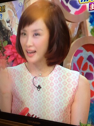 4 21放送ロンドンハーツに出演していた山口もえさんが着ていた この洋服の Yahoo 知恵袋