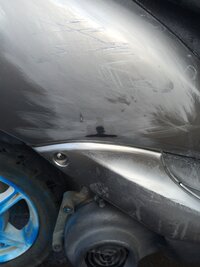 車の傷を消そうとコンパウンドをかけたら塗装色が曇ったような感 Yahoo 知恵袋