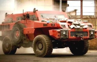 最強の車マローダーは戦車にも耐えられるんですか 自分で買っ Yahoo 知恵袋