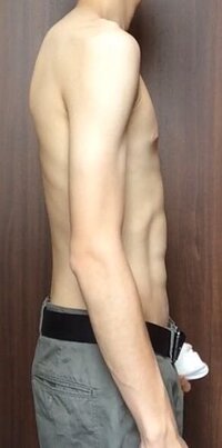 胸板が厚いねっていわれますが胸筋はあるほうですか 横からじゃないので分か Yahoo 知恵袋