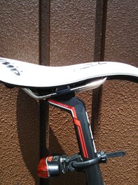 ロードバイクのサドルの取り付けについてbmcslr01にサドルを Yahoo 知恵袋