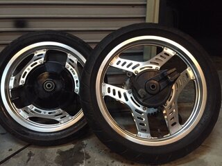 Hondaジェイド250にこのホイールつけれますか Vtのゼルビ Yahoo 知恵袋