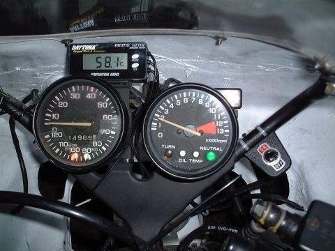 原付(ホンダNS-1)で使えるアナログの水温計や電圧計などのメー