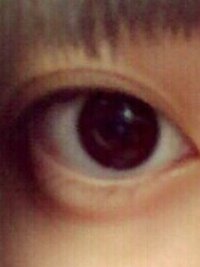 眠そうな目ですか どんなメイクがいいですかね こんなメイクかな Yahoo 知恵袋