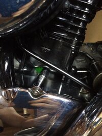 今日 ラジエター液の交換作業をバイク屋にお願いしました 商品は１５００円く Yahoo 知恵袋