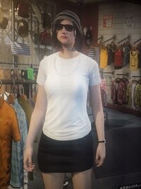 Gtaonlineで あるtシャツ 写真参照 にクルーエンブ Yahoo 知恵袋