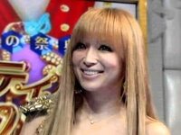 浜崎あゆみの無修正画像 なんか顔が怖い コレはアユですよね 老化 Yahoo 知恵袋