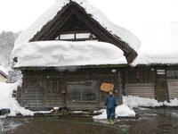 雪国の古民家では 夏の玄関 と 冬の玄関 があるようです 夏の玄関 は平入り 教えて 住まいの先生 Yahoo 不動産