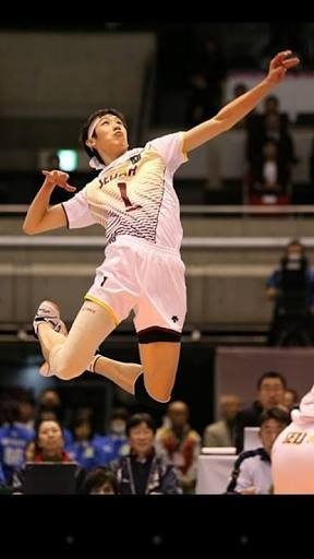 この写真のようなスパイクのフォームになりたいです。でも真似をする 