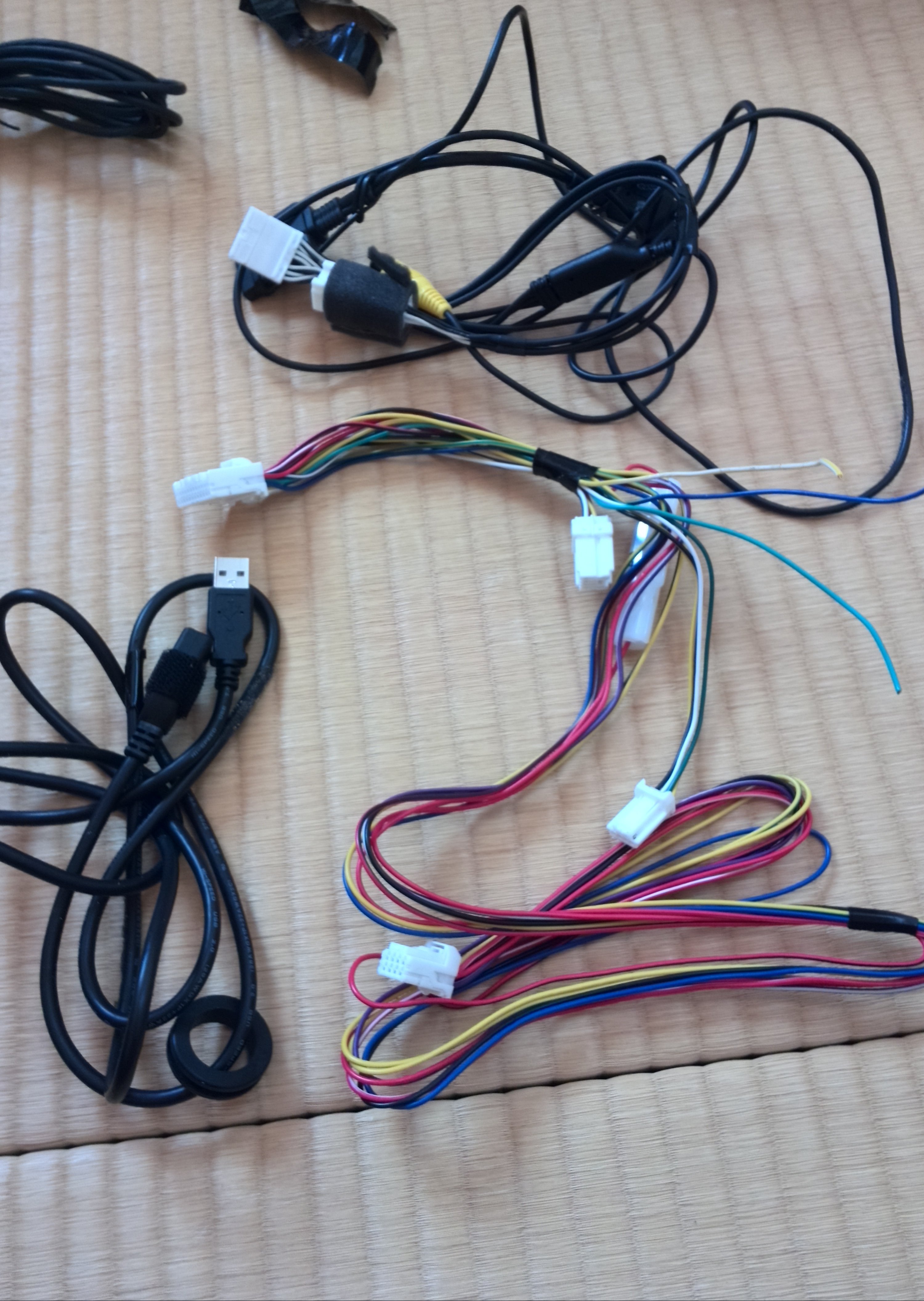 日産純正ナビMC312D-Wを中古で購入しました。キューブZ12 - Yahoo