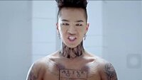 Bigbangのpvfantasticbabyで出てくる こ Yahoo 知恵袋