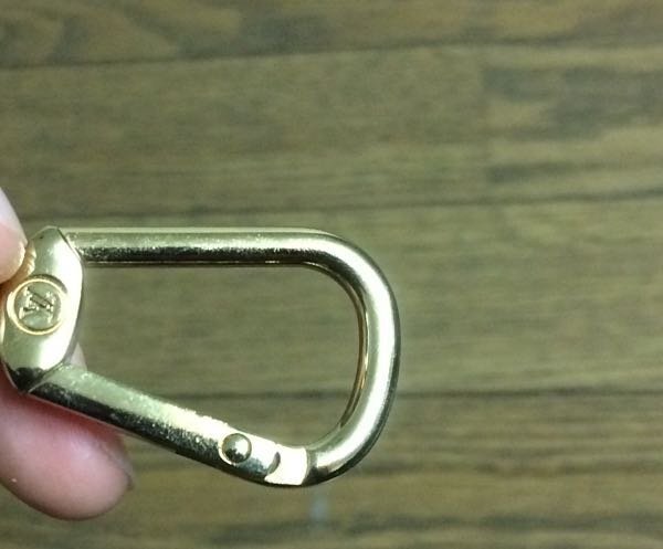 鍵の開け方について質問します。 - 先日母からルイヴィトンの