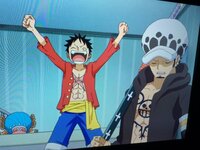 Onepieceについて質問です ローの過去の話があるの Yahoo 知恵袋