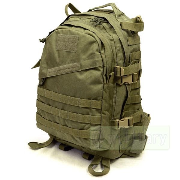 FlyyeのFLYYEMOLLEAIIIBackpackを買おうと思ってい... - Yahoo!知恵袋